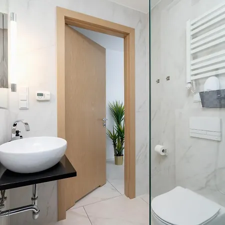 Апартаменты Modern Cracow Old Town By Renters *