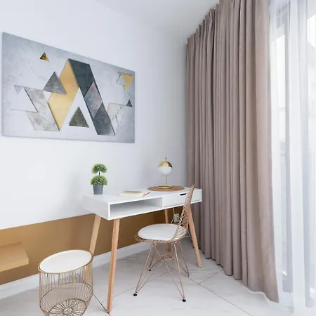 Апартаменты Modern Cracow Old Town By Renters Краков